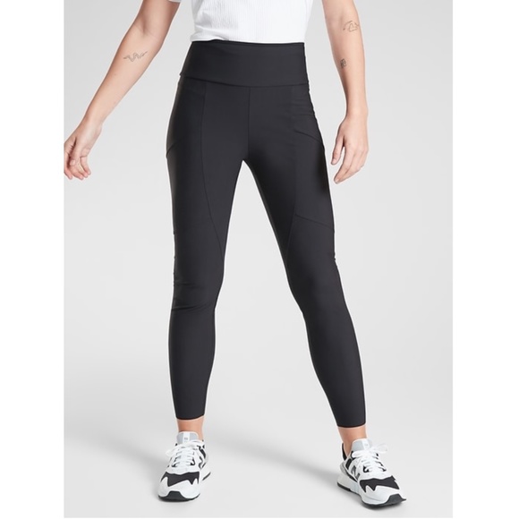 NWT Athleta Stellar City Cargo Tight Black - Picture 1 of 4
